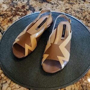 Women's Alberto Fermani Italian leather two tone sandals in fabulous cond EU 37